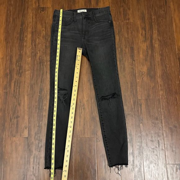MADEWELL Distressed Destroyed 9" Mid-Rise Skinny Jeans in Black #H2230 - Picture 12 of 12
